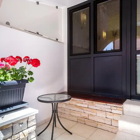 Apartman Biba Centar アパート *